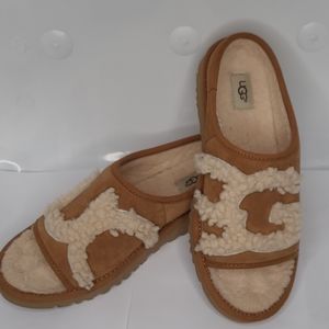 UGG CHESTNUT SHEARLING, UGG LOGO SLIDE SLIPPERS